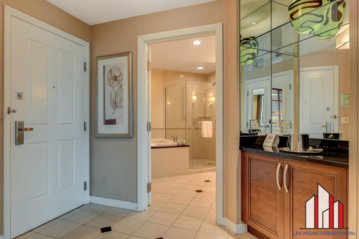 Mgm Signature-24-709 Strip View Jacuzzi Studio Λας Βέγκας Εξωτερικό φωτογραφία