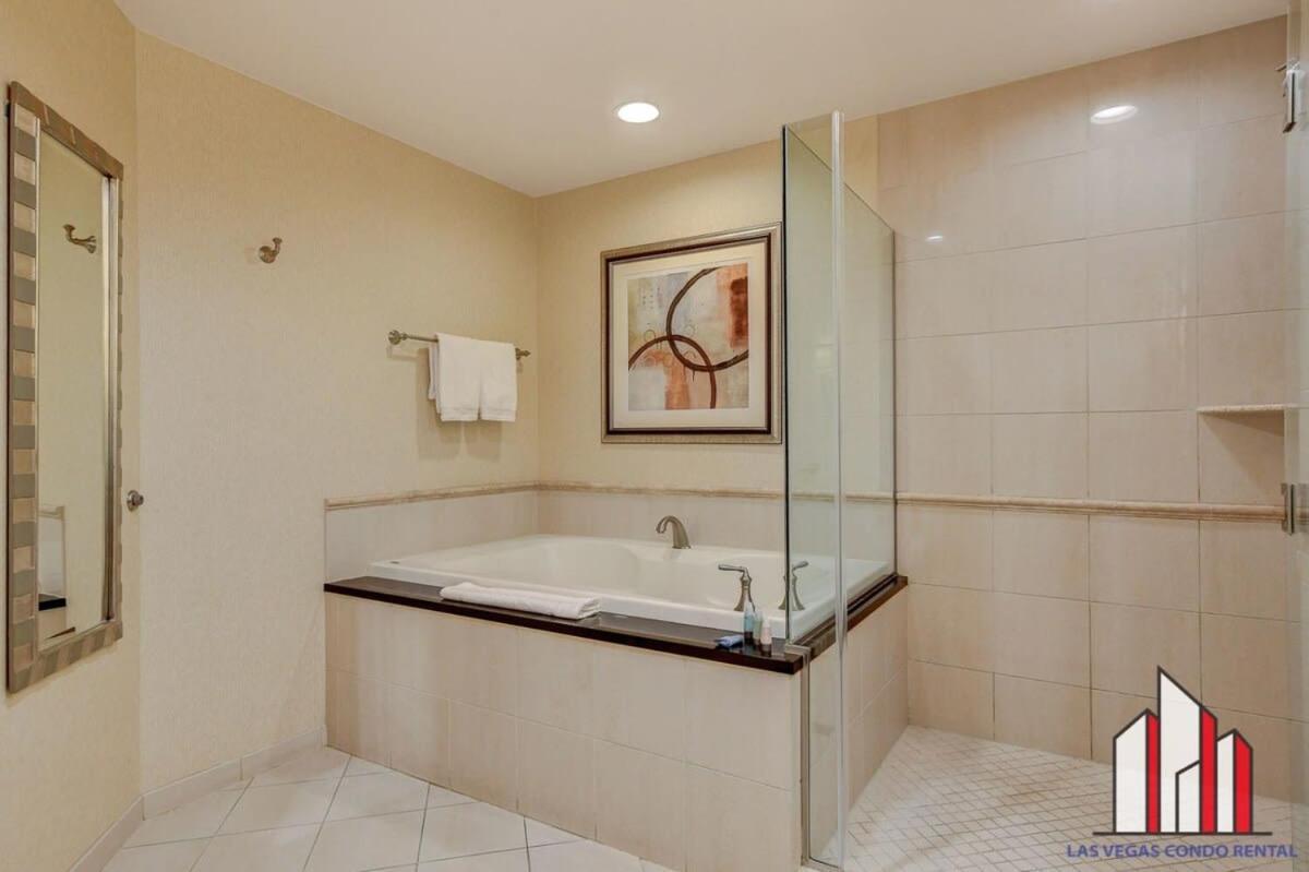 Mgm Signature-24-709 Strip View Jacuzzi Studio Λας Βέγκας Εξωτερικό φωτογραφία
