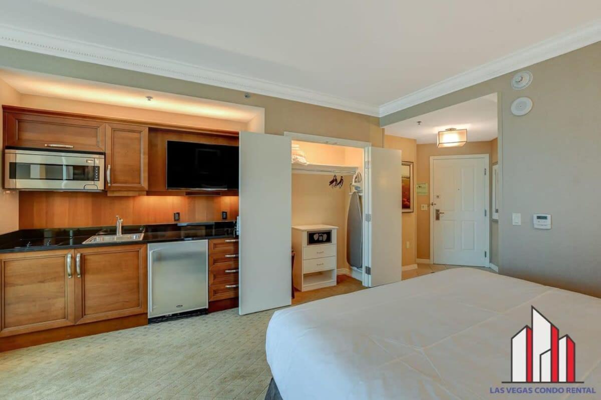 Mgm Signature-24-709 Strip View Jacuzzi Studio Λας Βέγκας Εξωτερικό φωτογραφία