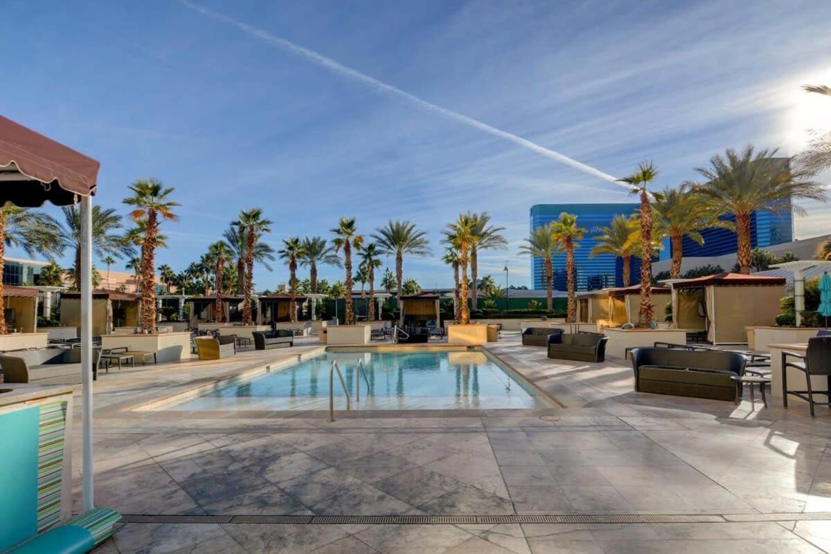 Mgm Signature-24-709 Strip View Jacuzzi Studio Λας Βέγκας Εξωτερικό φωτογραφία
