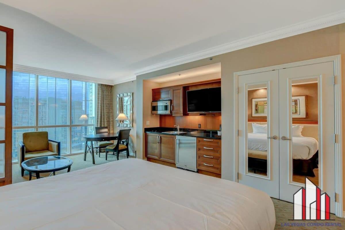 Mgm Signature-24-709 Strip View Jacuzzi Studio Λας Βέγκας Εξωτερικό φωτογραφία